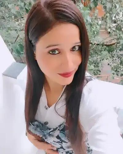 Call Girls in Nadiad